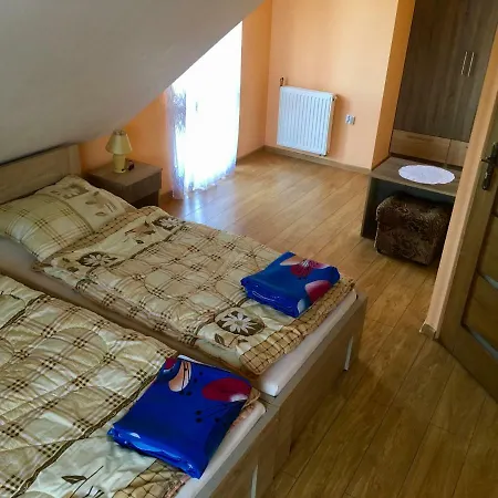Farm stay Teczowe Lowisko Wolka Orlowska